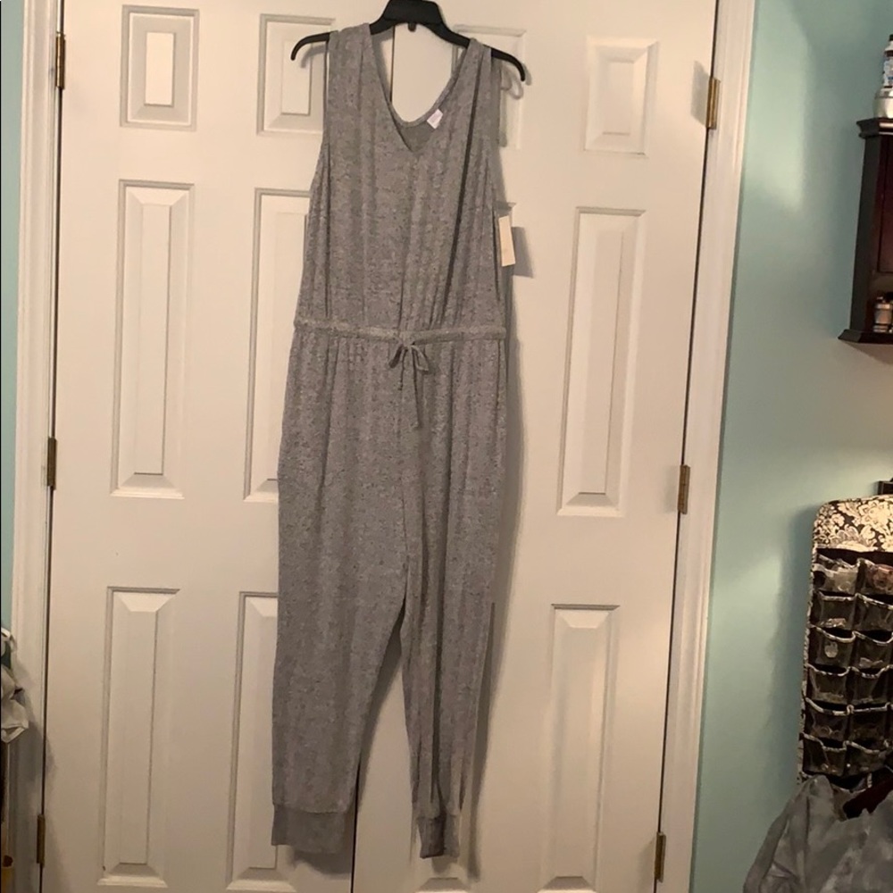 Super soft lounge overalls. Large
